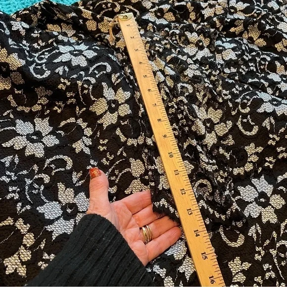 Pennington’s Cocktail Lace Floral Silver/White/Black Stretchy Dress-Size 1X - Picture 14 of 14